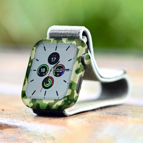Apple_Watch 5 (40mm)_Army_Green_4
